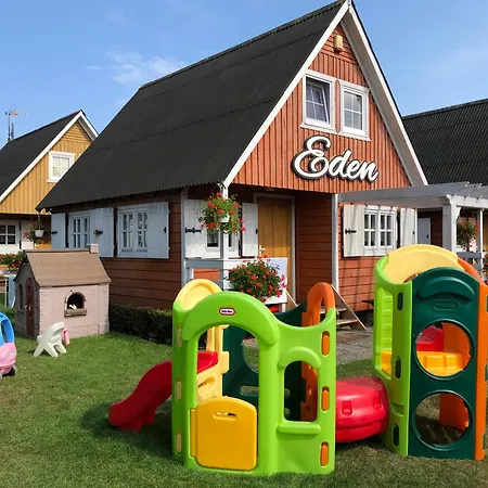 Domek Eden Pustkowo Сasa de vacaciones